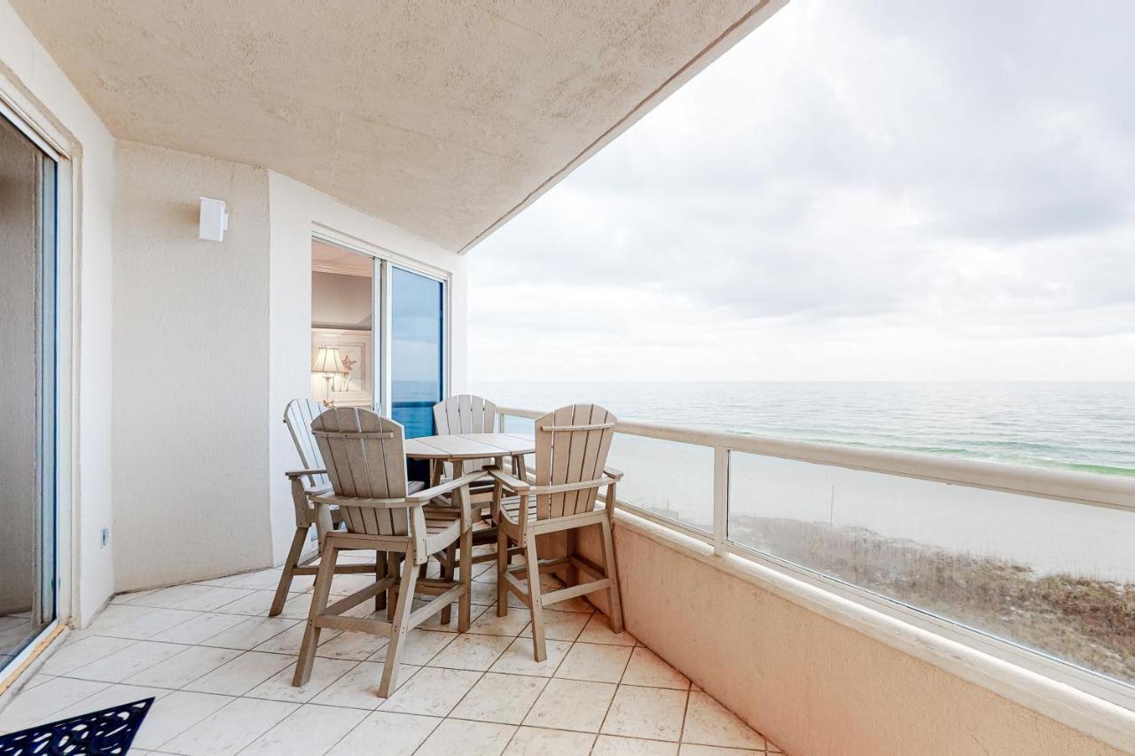 Apartment The Enclave #507 *